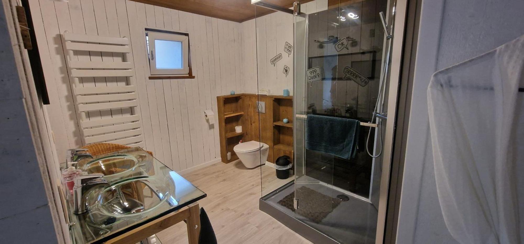 マルメディ La Petite Suisse Bed & Breakfast エクステリア 写真