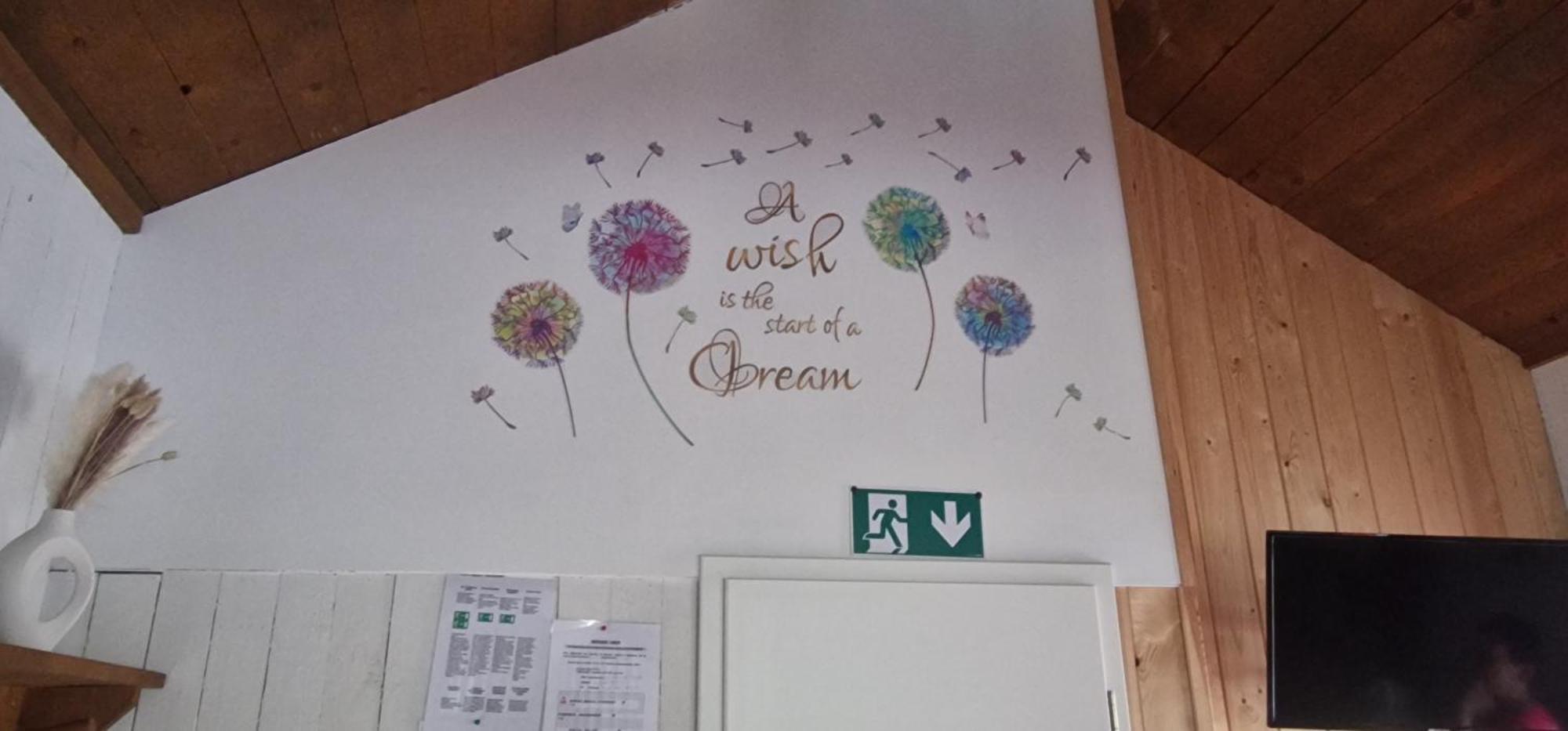 マルメディ La Petite Suisse Bed & Breakfast エクステリア 写真